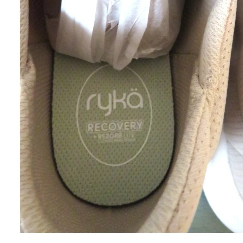 New Ryka Renew Recovery Bungee Slip-On Sneaker Size 9.5 Washable In French Beige